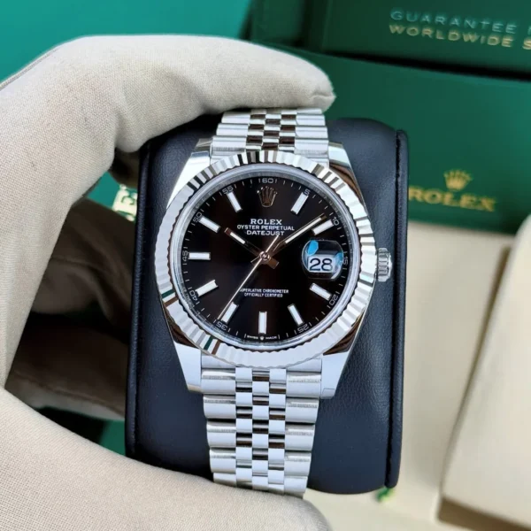 ROLEX DATEJUST JUBILÈE BLACK DIAL